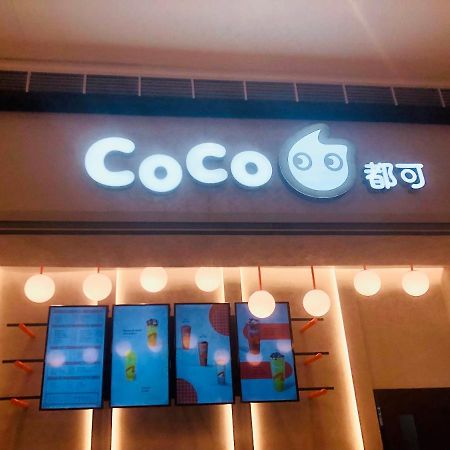 Air Residence 1Br With Balcony Free Netflix And Disney Plus Manila Esterno foto