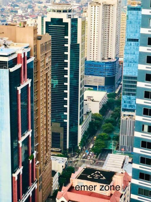 Air Residence 1Br With Balcony Free Netflix And Disney Plus Manila Esterno foto