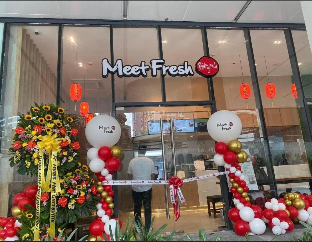 Air Residence 1Br With Balcony Free Netflix And Disney Plus Manila Esterno foto